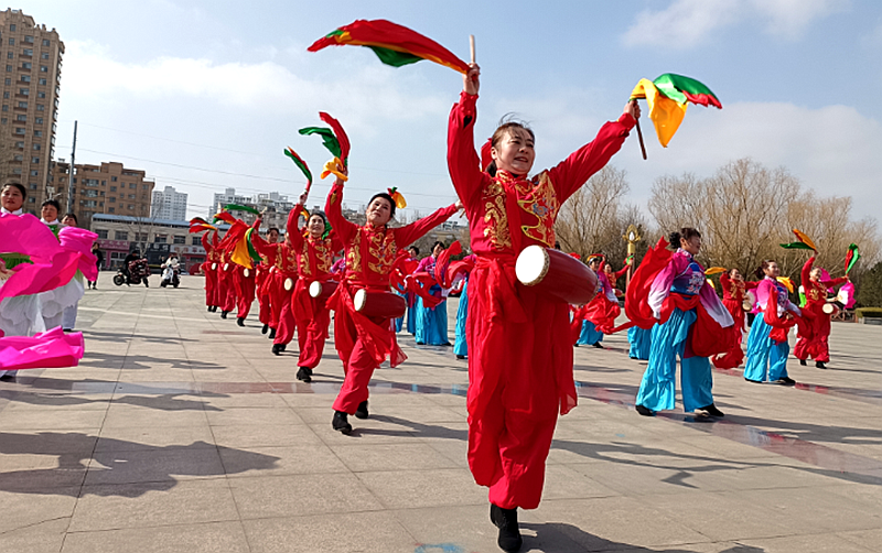 린이 몽음: 북소리로 춘분 맞고 민심 모아 양고로 풍모 드러내다
