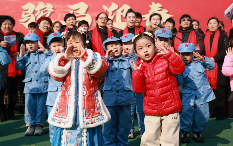 린이 아동들, 유람회서 즐겁게 납팔절 보내