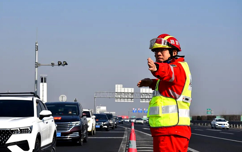 493만8400대! 린이 고속도로, ‘역사상 가장 긴 설 연휴’ 안전 운행 지원