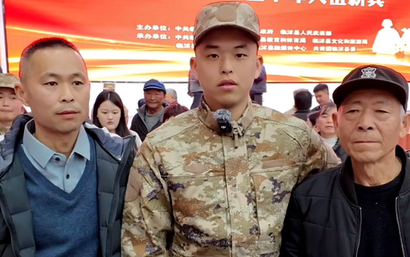 삼대째 군 복무로 조국 수호 계승